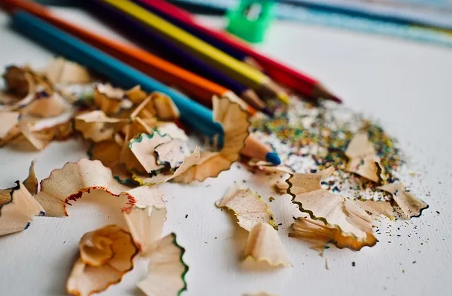 Buntstifte als Symbol für kreatives Lernen